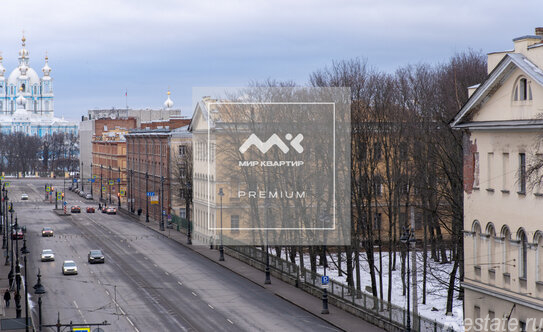 Продажа 3-комн квартиры на вторичном рынке ул Кавалергардская,  д. 2/48