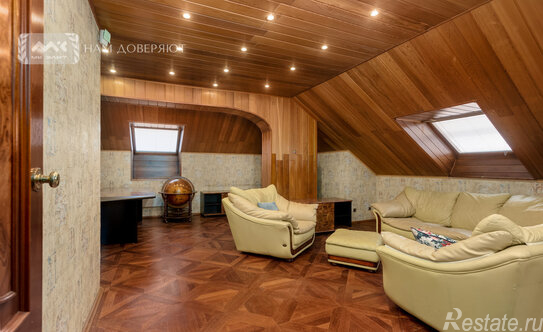 Продажа 4-комн квартиры на вторичном рынке 16-я линия,  д. 37