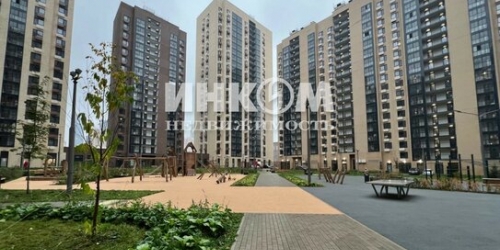 2-комн квартира ул Молостовых,  д. 3,  к. 1