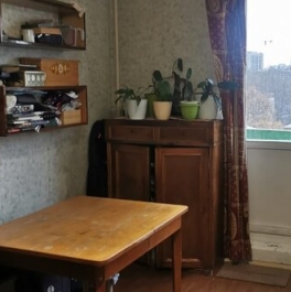 Продажа 2-комн квартиры на вторичном рынке улица Архитектора Власова