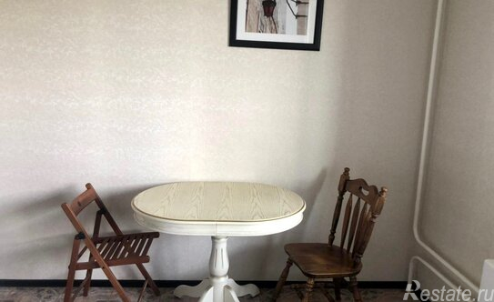 Продажа 1-комн квартиры на вторичном рынке Зелёный, Школьная улица,  д. 9