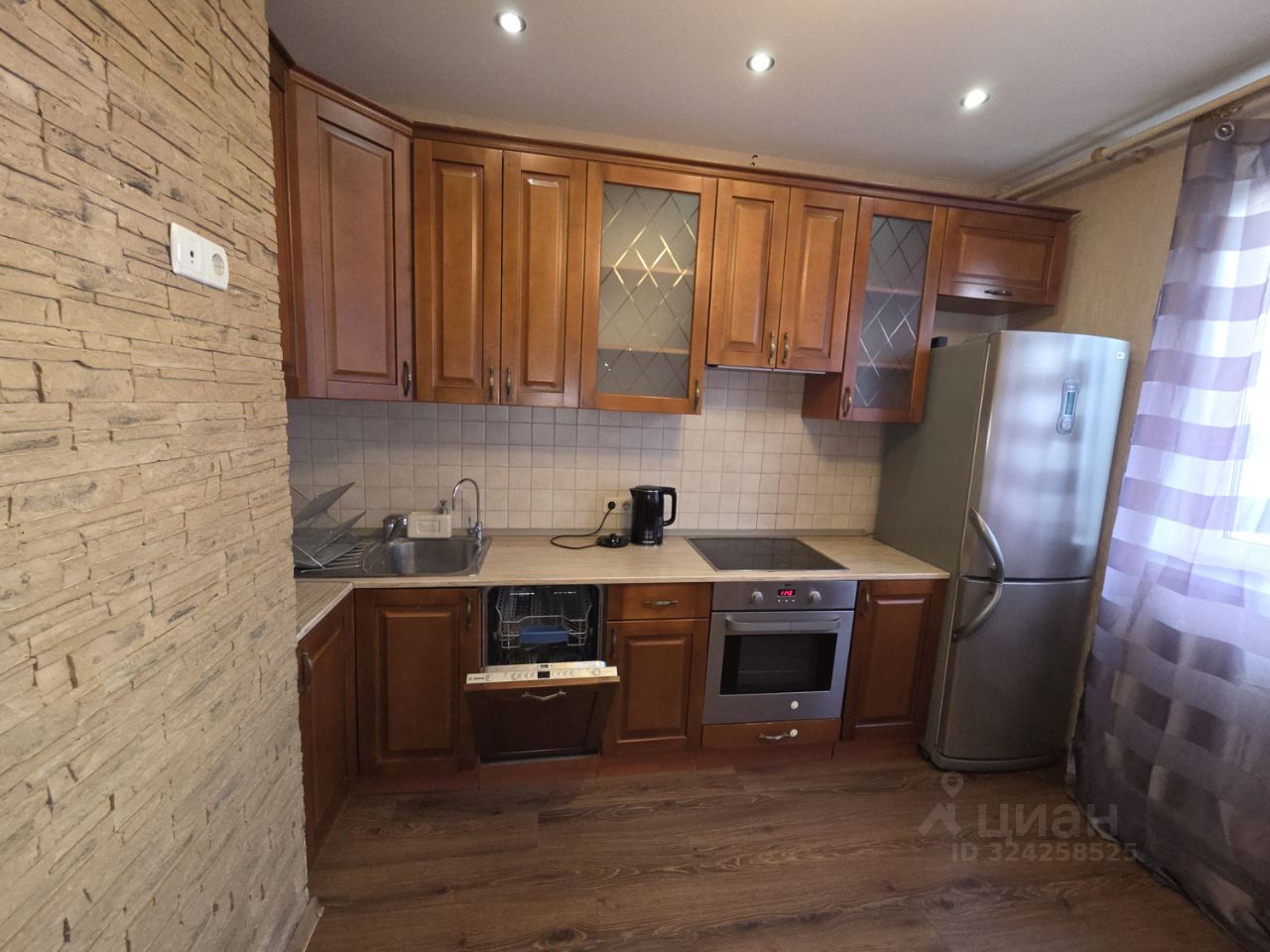 Аренда 2-комн квартиры на вторичном рынке Митинская улица, 25К2