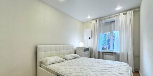 2-комн квартира Маршала Конева ул,  д. 1