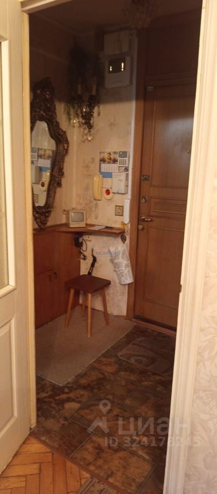 Продажа 2-комн квартиры на вторичном рынке улица Федора Полетаева, 7