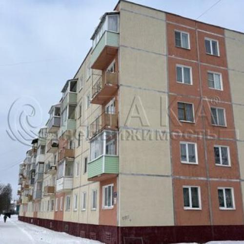 3-комн квартира Лодейное Поле, ул Титова,  д. 46