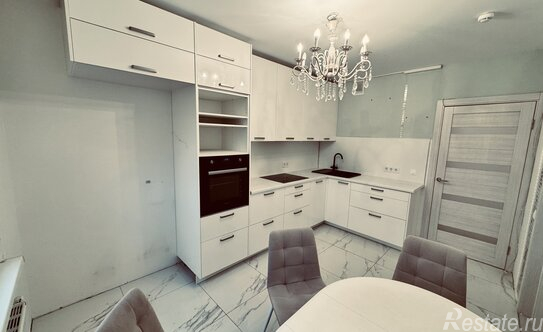 Продажа 2-комн квартиры на вторичном рынке Реки Каменки наб,  д. 19 к1 с1