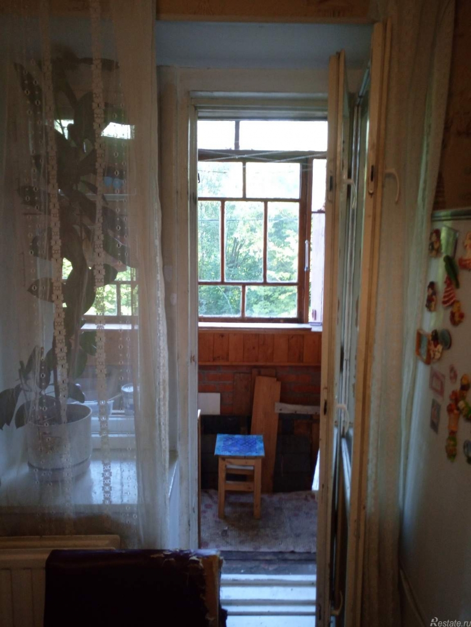 Продажа комнаты Кронштадт, Кронштадтское,  д. 12