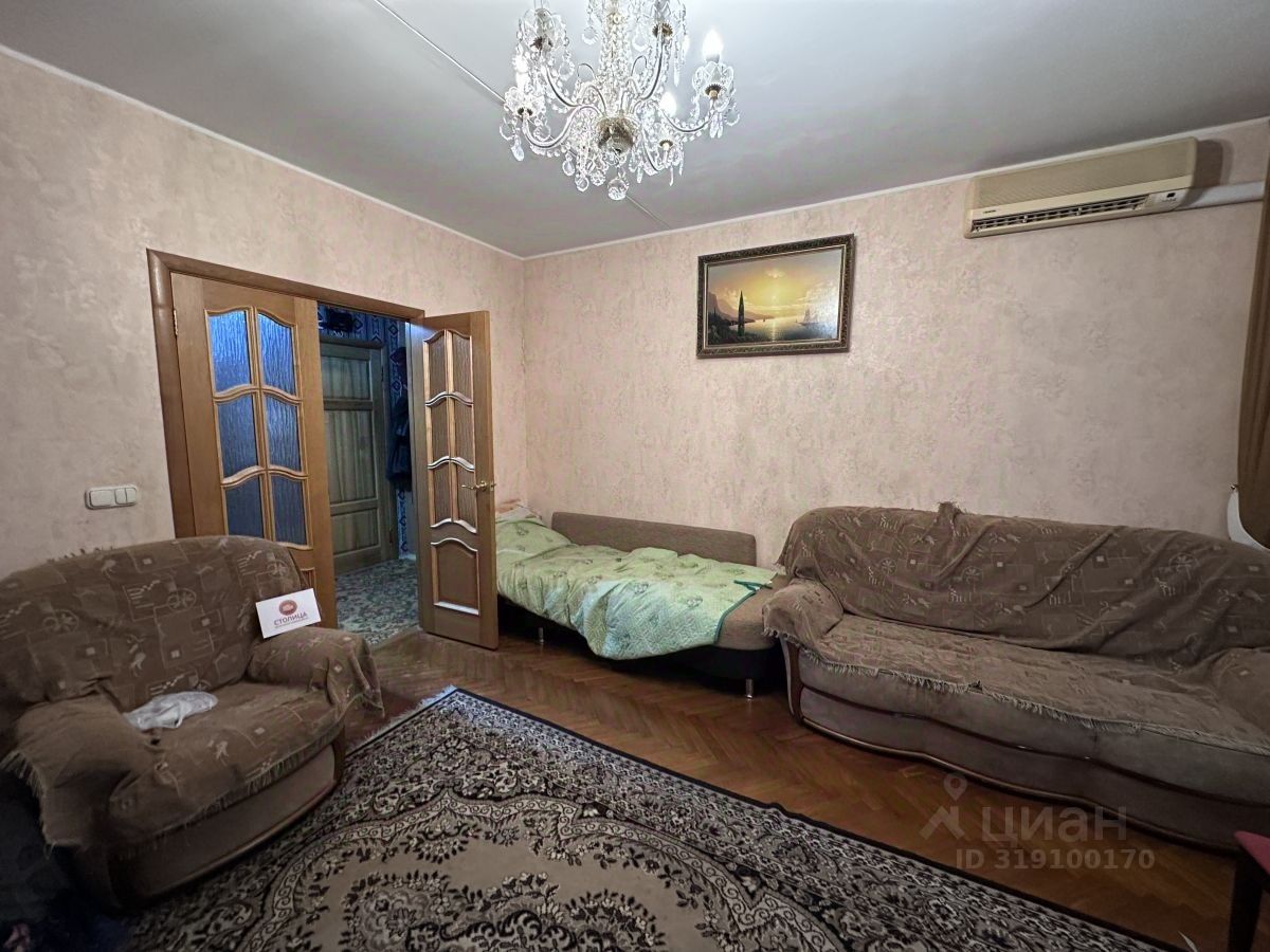 Аренда 2-комн квартиры на вторичном рынке Луганская улица, 3К1