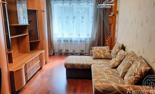 Продажа 2-комн квартиры на вторичном рынке Рощино, ул Садовая,  д. 4