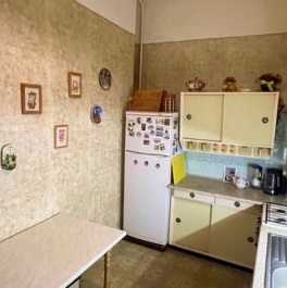 Продажа 2-комн квартиры на вторичном рынке Захарьевская улица