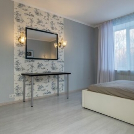 Продажа 3-комн квартиры на вторичном рынке Петровская наб,  д. 4