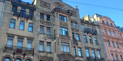 4-комн квартира ул Кирочная,  д. 22