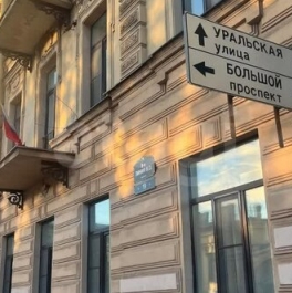 Продажа 1-комн квартиры на вторичном рынке линия 8-я В.О.,  д. 19