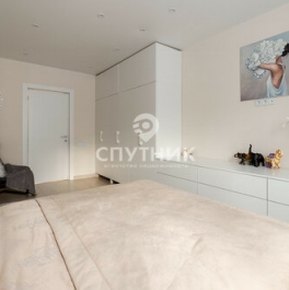 Продажа 4-комн квартиры на вторичном рынке Перервинский б-р,  д. 8