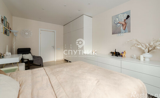 Продажа 4-комн квартиры на вторичном рынке Перервинский б-р,  д. 8