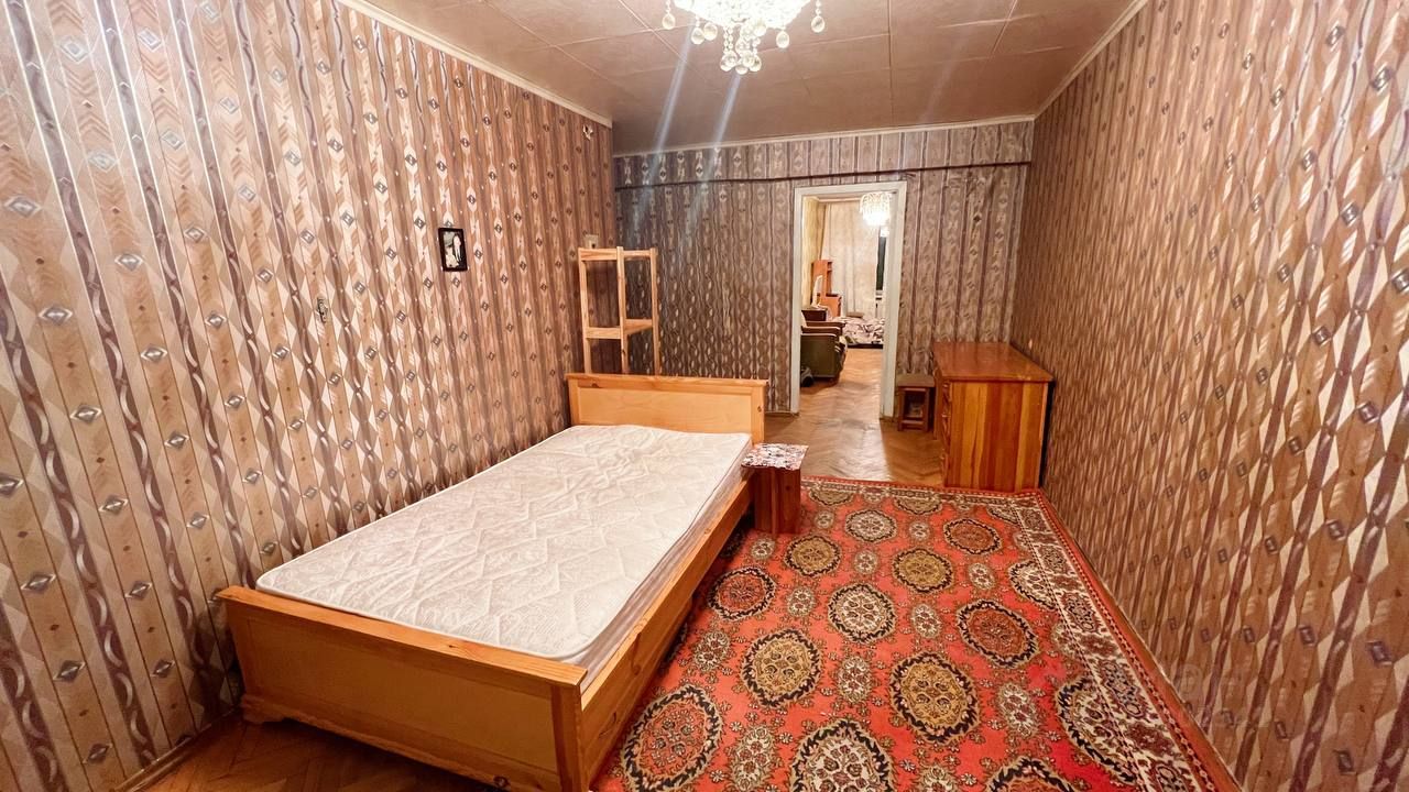 Продажа 3-комн квартиры на вторичном рынке Большая Декабрьская улица, 8