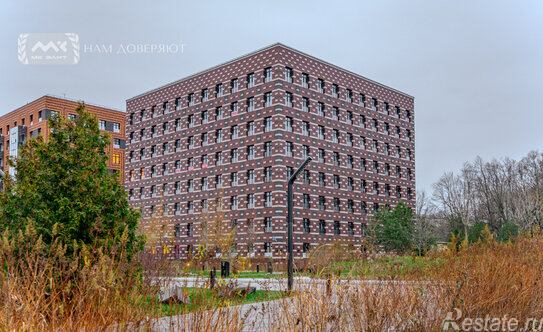 Продажа 4-комн квартиры на вторичном рынке Петровский пр-кт,  д. 11 к2