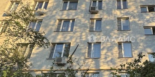 3-комн квартира проезд Черепановых, 64К1