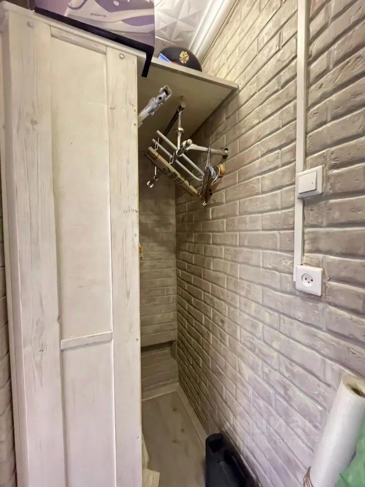 Продажа 2-комн квартиры на вторичном рынке Омская улица, 19