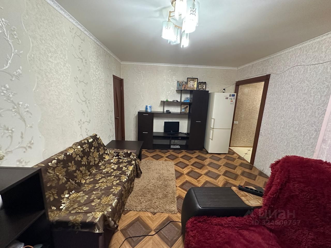 Продажа 2-комн квартиры на вторичном рынке Обухово пгт, улица Советская, 10