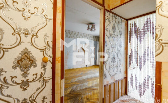 Продажа 1-комн квартиры на вторичном рынке Красноярская улица,  д. 9