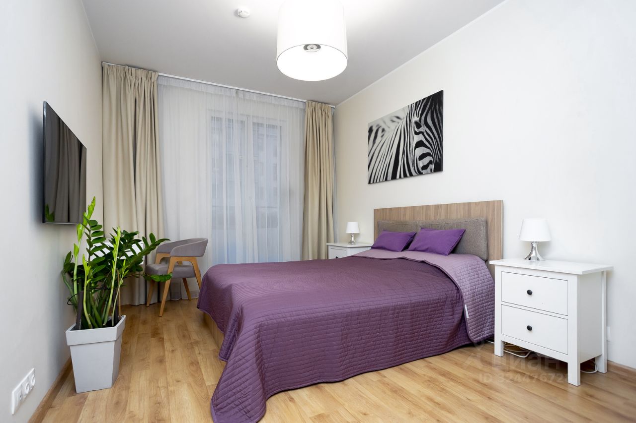 Продажа 2-комн квартиры на вторичном рынке Аптекарский проспект, 18