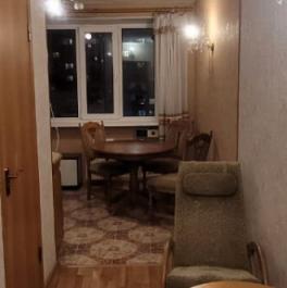Продажа 2-комн квартиры на вторичном рынке Художников пр-кт,  д. 15 к1