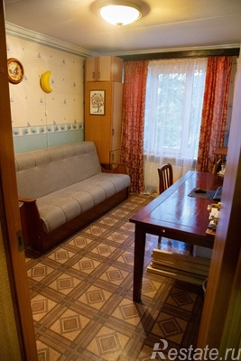 Продажа 3-комн квартиры на вторичном рынке Красных Зорь б-р,  д. 24