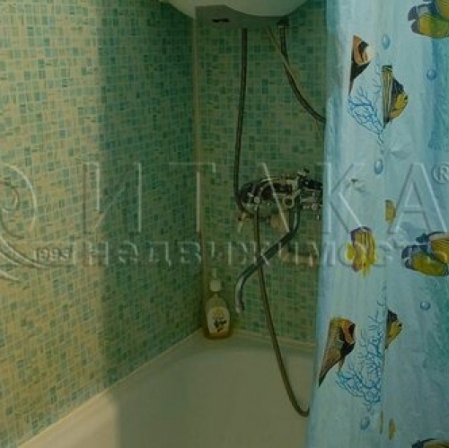 1-комн квартира Подпорожье, ул Строителей,  д. 9