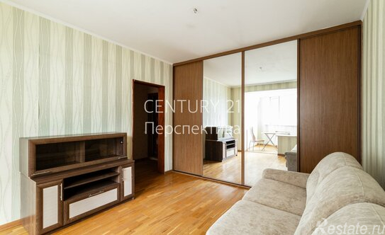 Продажа 1-комн квартиры на вторичном рынке улица Борисовские Пруды,  д. 8 к3