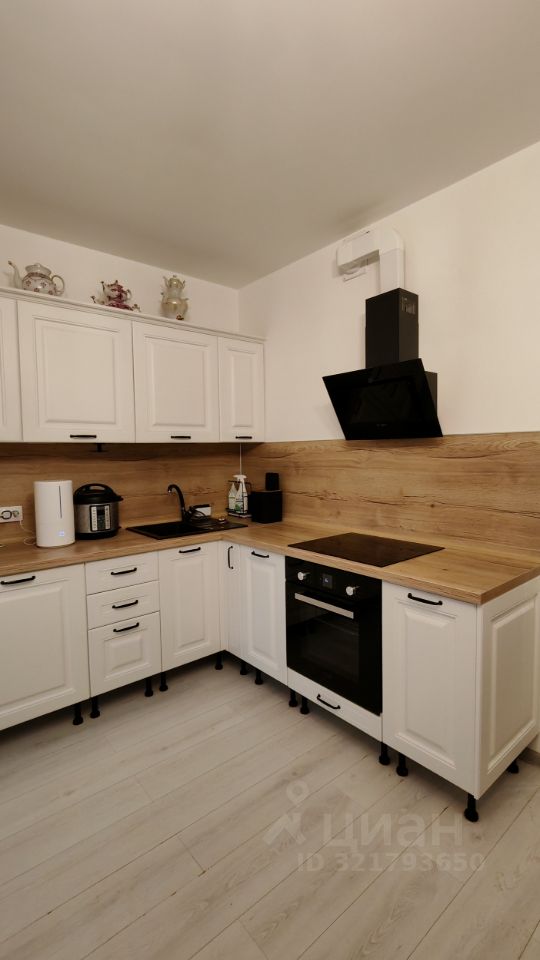 Продажа 2-комн квартиры на вторичном рынке улица Генерала Кравченко, 7к3