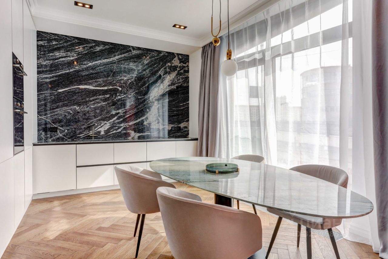 Аренда 3-комн квартиры на вторичном рынке Садовническая улица, 29