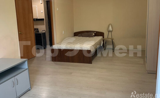 Продажа 2-комн квартиры на вторичном рынке Онежская улица,  д. 37