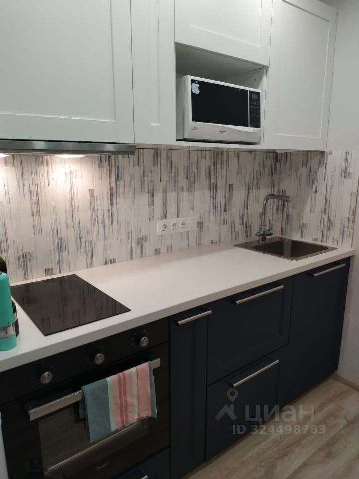 Продажа 1-комн квартиры на вторичном рынке проспект Художников, 4К1