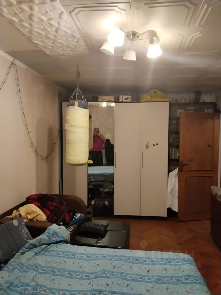 Продажа 3-комн квартиры на вторичном рынке Лобня, улица 40 лет Октября, 10