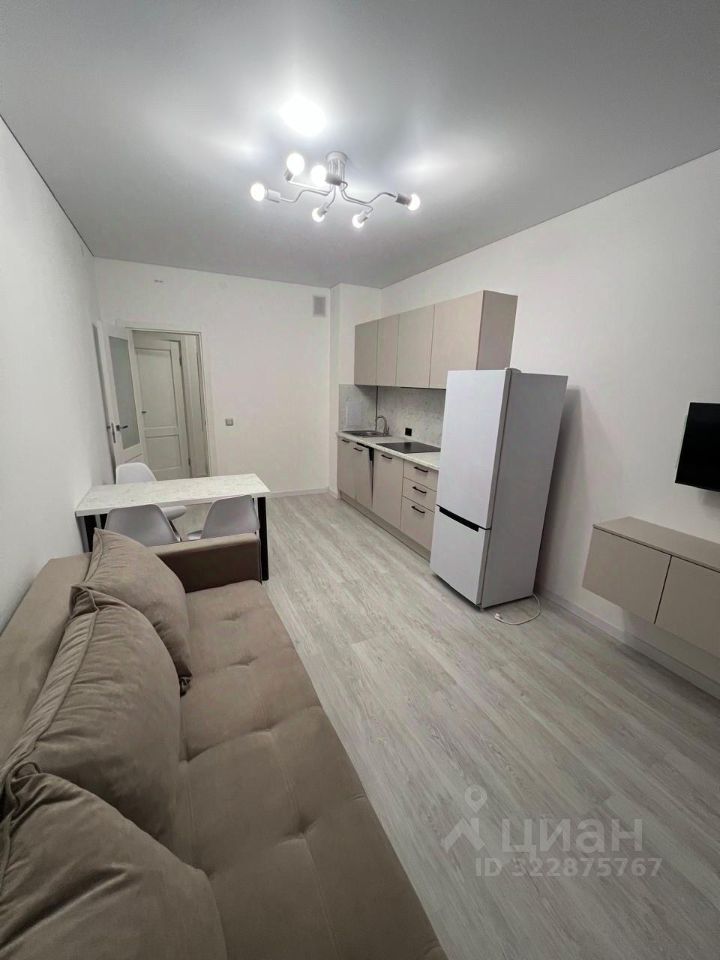 Аренда 2-комн квартиры на вторичном рынке проспект Обуховской обороны, 36