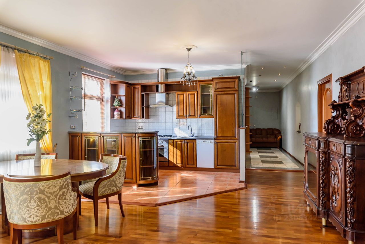 Аренда 3-комн квартиры на вторичном рынке улица Маяковского, 14