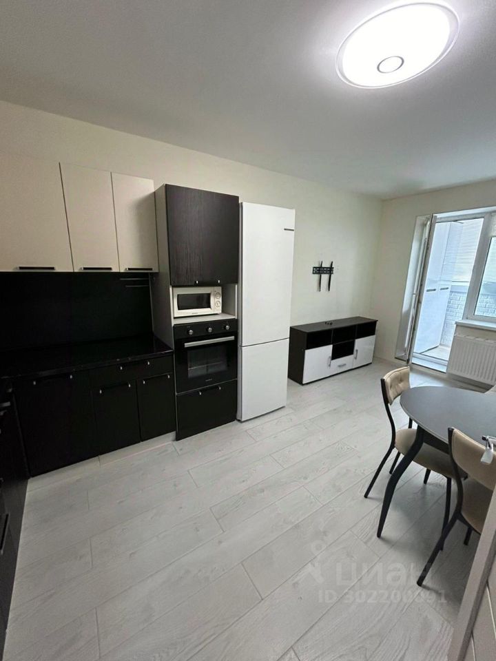 Аренда 1-комн квартиры на вторичном рынке пос. Янино-1, улица Голландская, 10