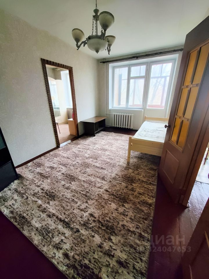 Аренда 2-комн квартиры на вторичном рынке улица Фабрициуса, 33К2