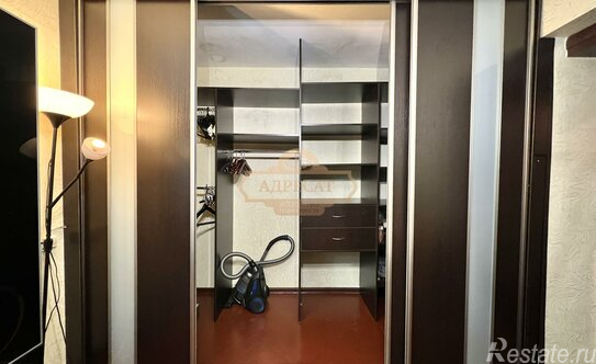 Продажа 2-комн квартиры на вторичном рынке улица Карпинского,  д. 26