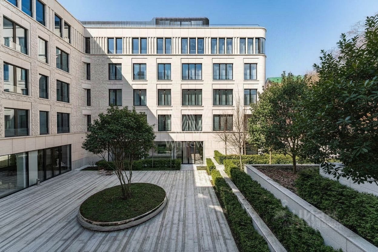 Продажа 3-комн квартиры на вторичном рынке Пречистенская набережная, 43