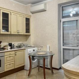 Продажа 2-комн квартиры на вторичном рынке Ломоносовский пр-кт,  д. 29 к1