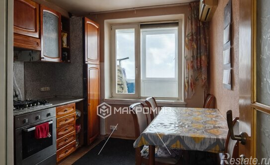 Продажа 3-комн квартиры на вторичном рынке Октябрьская улица,  д. 42