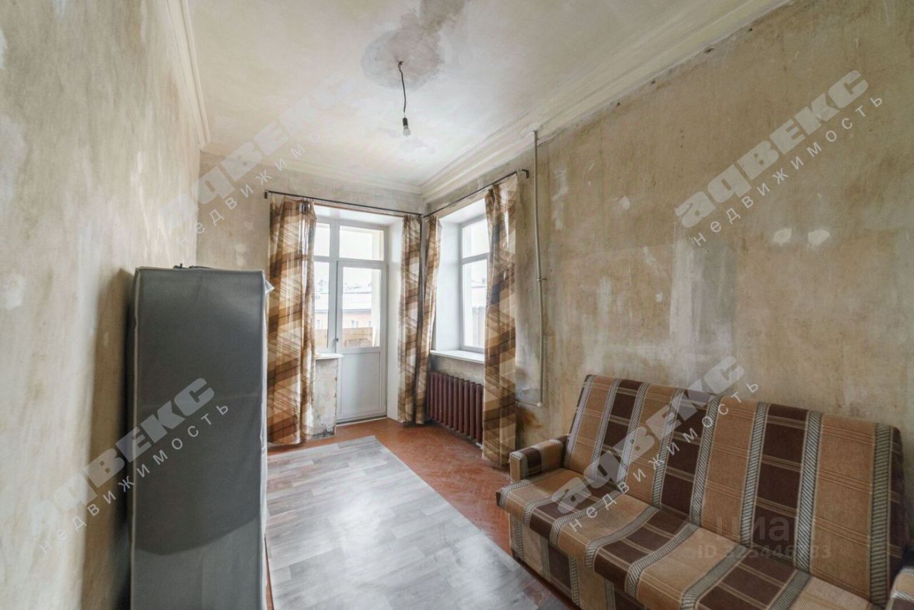 Продажа 3-комн квартиры на вторичном рынке улица Седова, 80