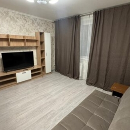 Аренда 3-комн квартиры на вторичном рынке проезд Якушкина,  д. 2