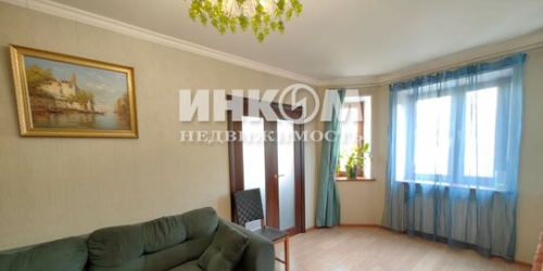 3-комн квартира улица Лазо,  д. 10