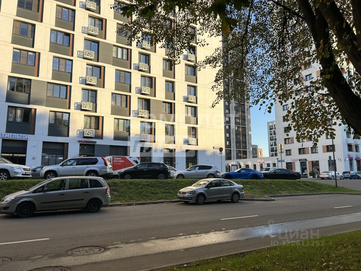 Продажа 3-комн квартиры на вторичном рынке улица Коминтерна, 15