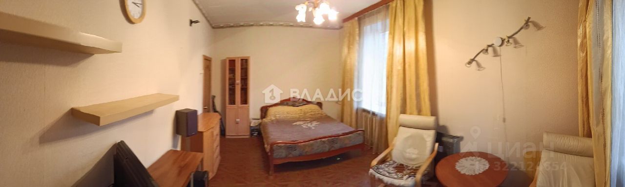 Продажа 3-комн квартиры на вторичном рынке Лобня, улица Циолковского, 8