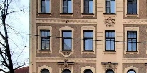 6-комн квартира 17-я Васильевского острова линия, 68