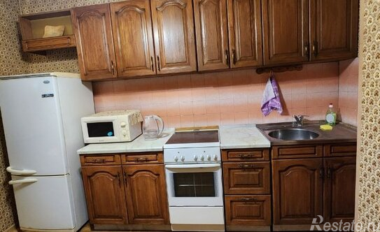 Аренда 2-комн квартиры на вторичном рынке ул Маршала Захарова,  д. 14,  к. 1